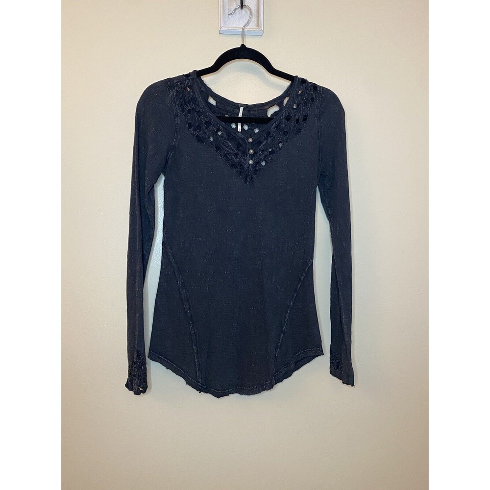 Free People Black Luna Long Sleeve Henley Shirt Boho Cut-Out Eyelet Top Sz XS
